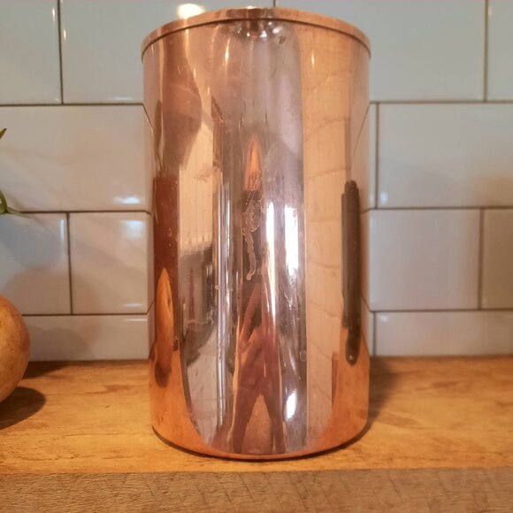 Vintage Solid Copper Pitcher, 7 1/2" Tall/4 1/2" Diameter - Picture 4 of 11